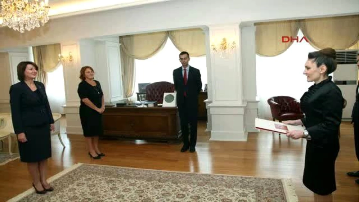 Kosova Cumhurbaşkanı, Türkiye Büyükelçisi Kıvılcım Kılıç?ı Makamında Kabul Etti