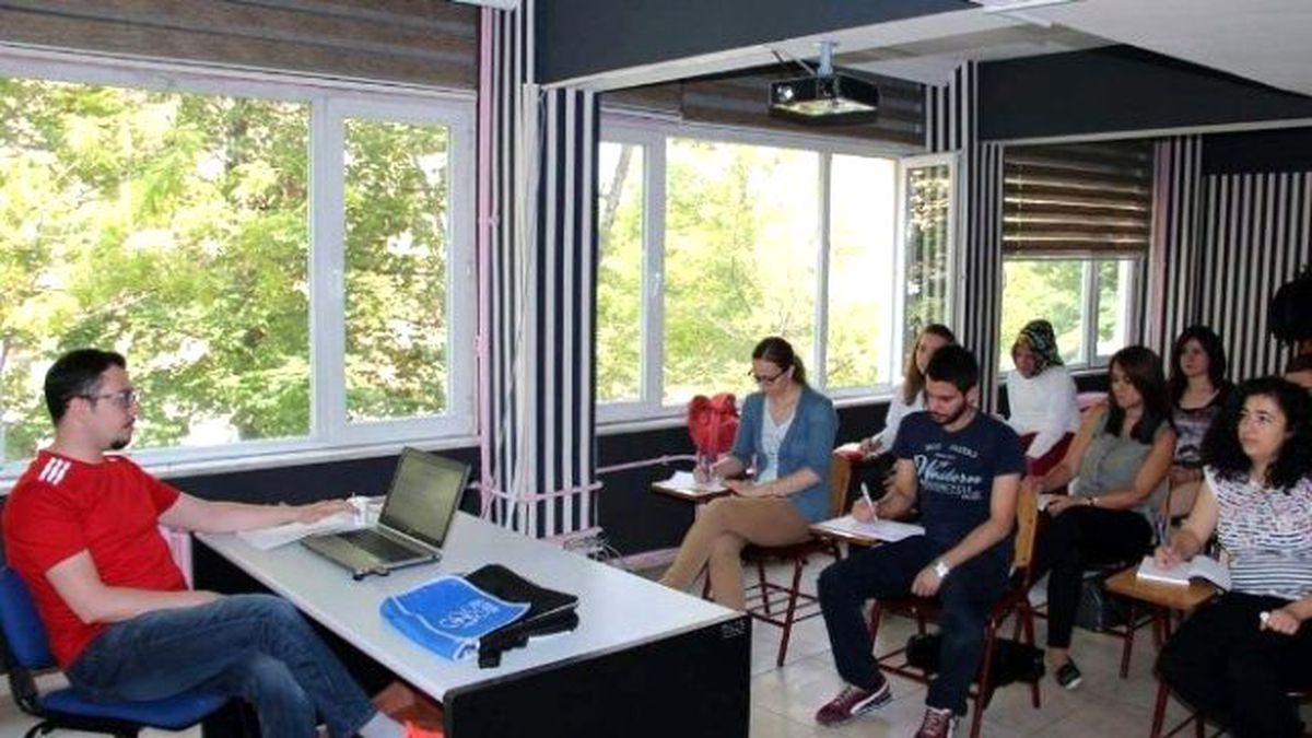 Stajyer Öğrencilerden Ders Başı