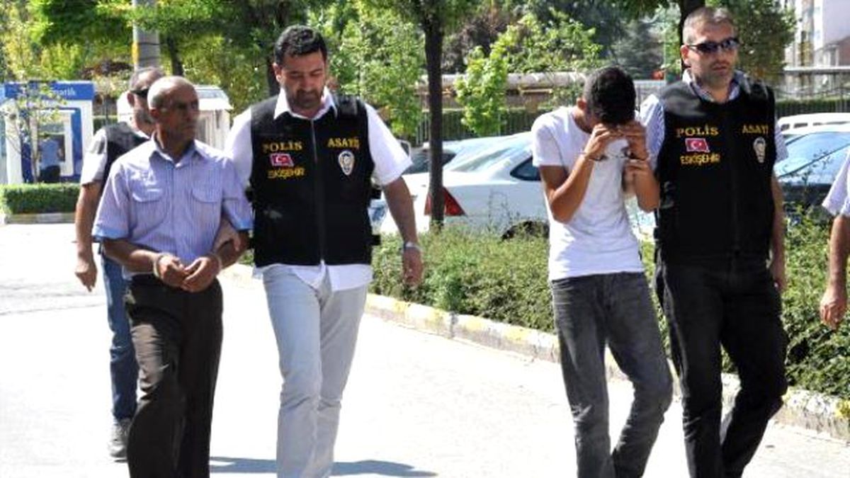 Telefonla 7 Kişinin 175 Bin Lirasını Dolandırmışlar