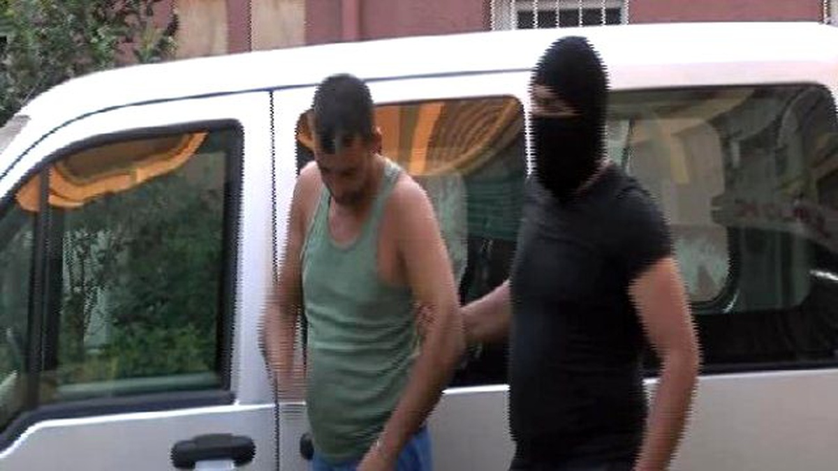 Terör Operasyonunda Gözaltına Alınan 1 Kişi Sağlık Kontrolünden Geçirildi