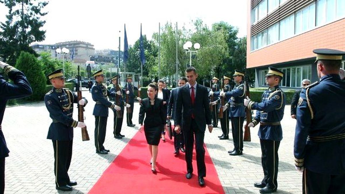 Türkiye\'nin Yeni Priştine Büyükelçisi Kosova Cumhurbaşkanına Güven Mektubunu Sundu