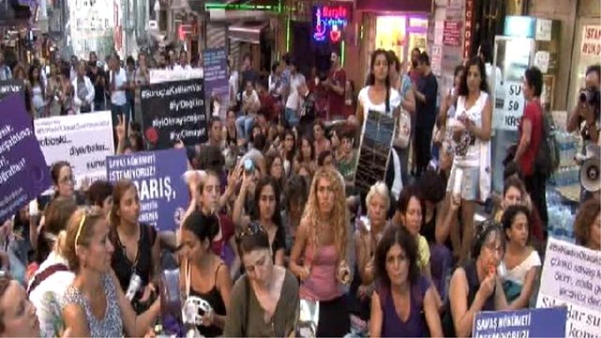 Women Of Turkey Hand Out Letters For Peace Amid Killings, Riot Police Breaks Up Demonstrations