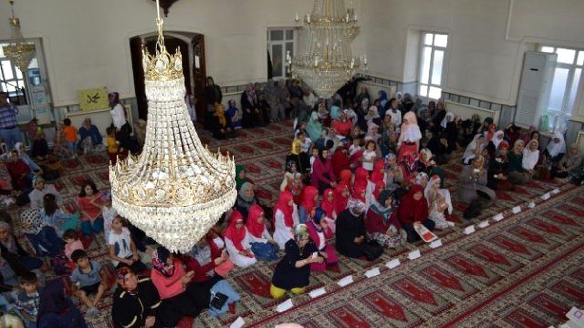 Yenişehir\'de Hatim Camiyeti