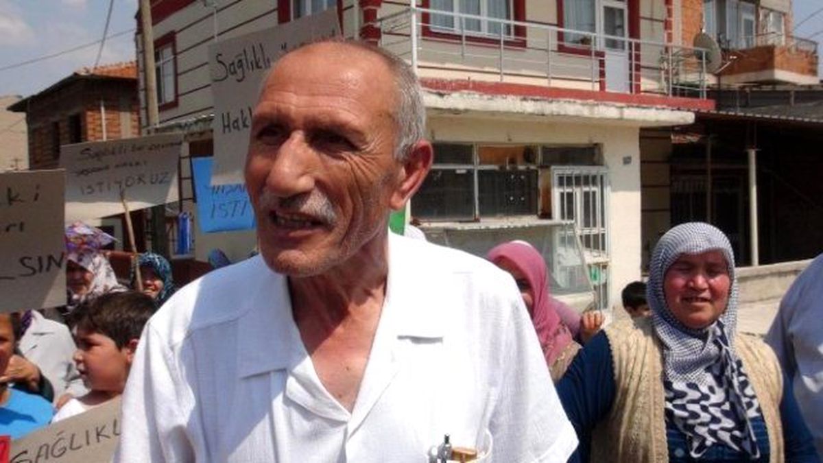 Afyonkarahisar\'da Mahalleliden "Baz İstasyonuna Hayır" Eylemi