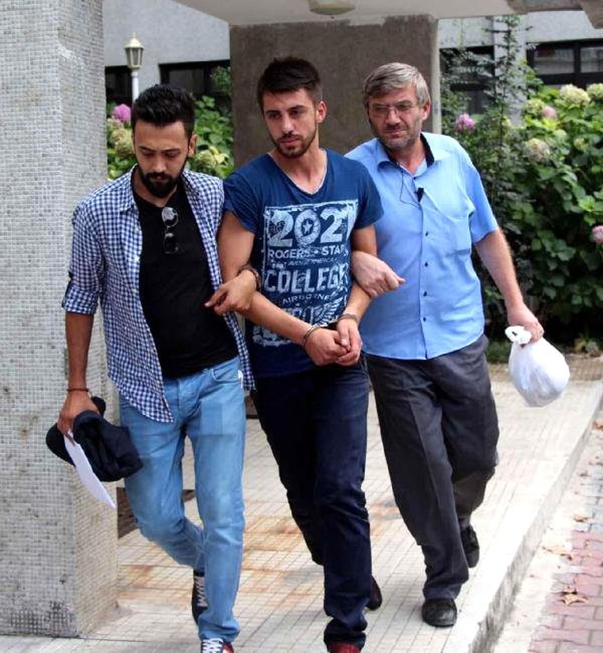 Ağabeyini Vuran Kardeş Tutuklandı
