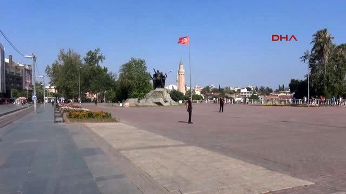 Antalya - Sahipsiz Poşet Korkuttu