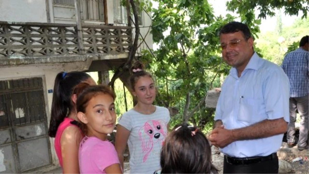 Başkan Turgut, Gençlere Önem Veriyor