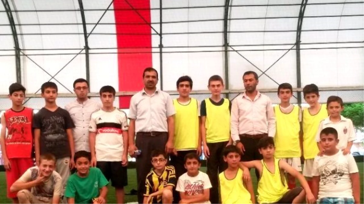 Doğanşehir Merkez Camisi Futbolda Şampiyon Oldu