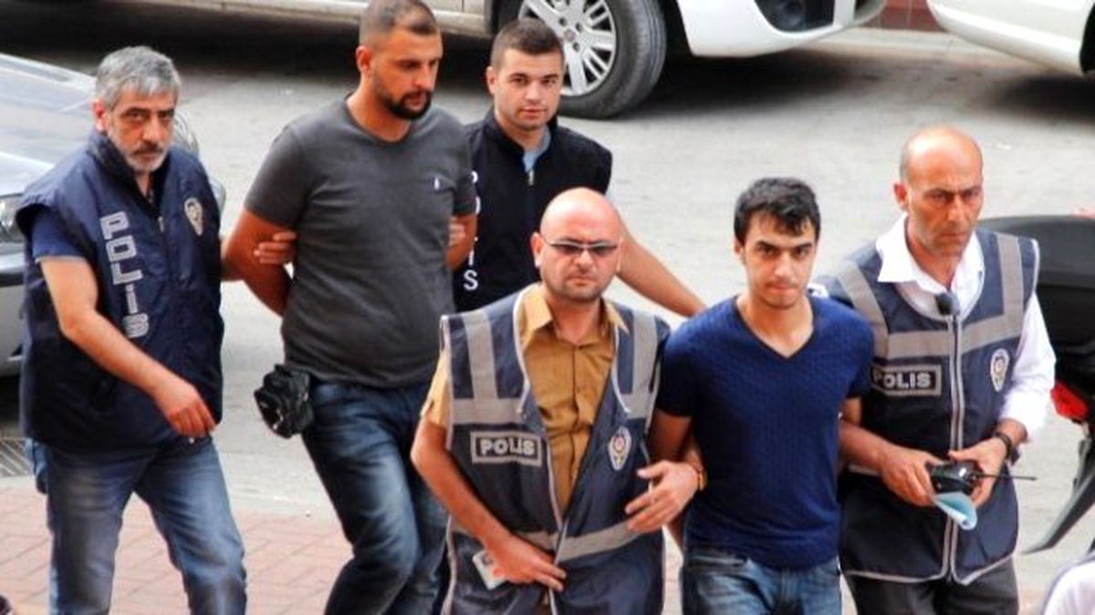 Dolandırıcılar Suçüstü Yakalandı