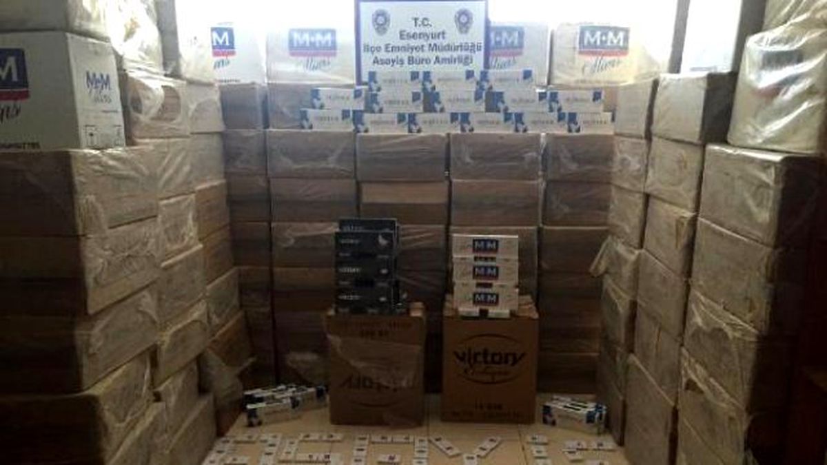 Esenyurt\'ta 100 Bin Kaçak Sigara
