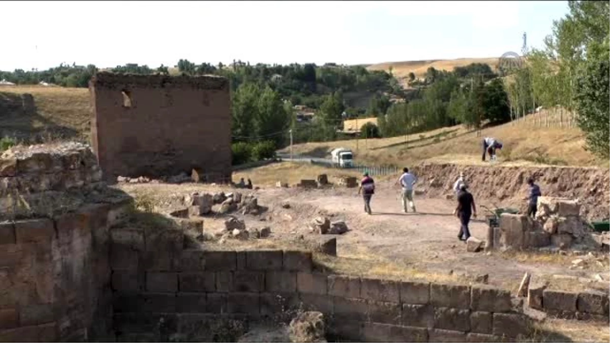 Eski Ahlat Şehri Kazıları Başladı