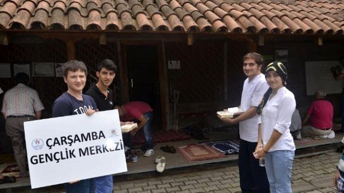 Gençlerden Tarihi Temizlik