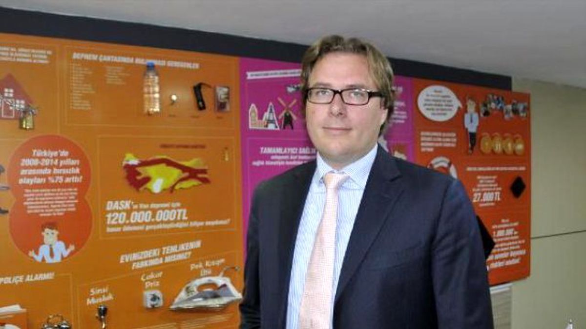 Hollandalı Ceo Vos: Türk İnsanı Sağlık ve Hayatından Önce Araba Sigortasını Yaptırıyor