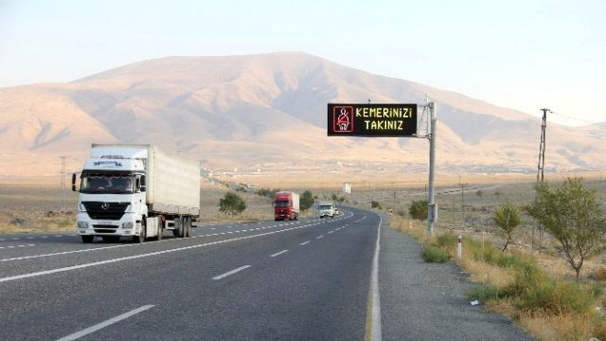 Iğdır-doğubayazıt Karayolu Trafiğe Açıldı