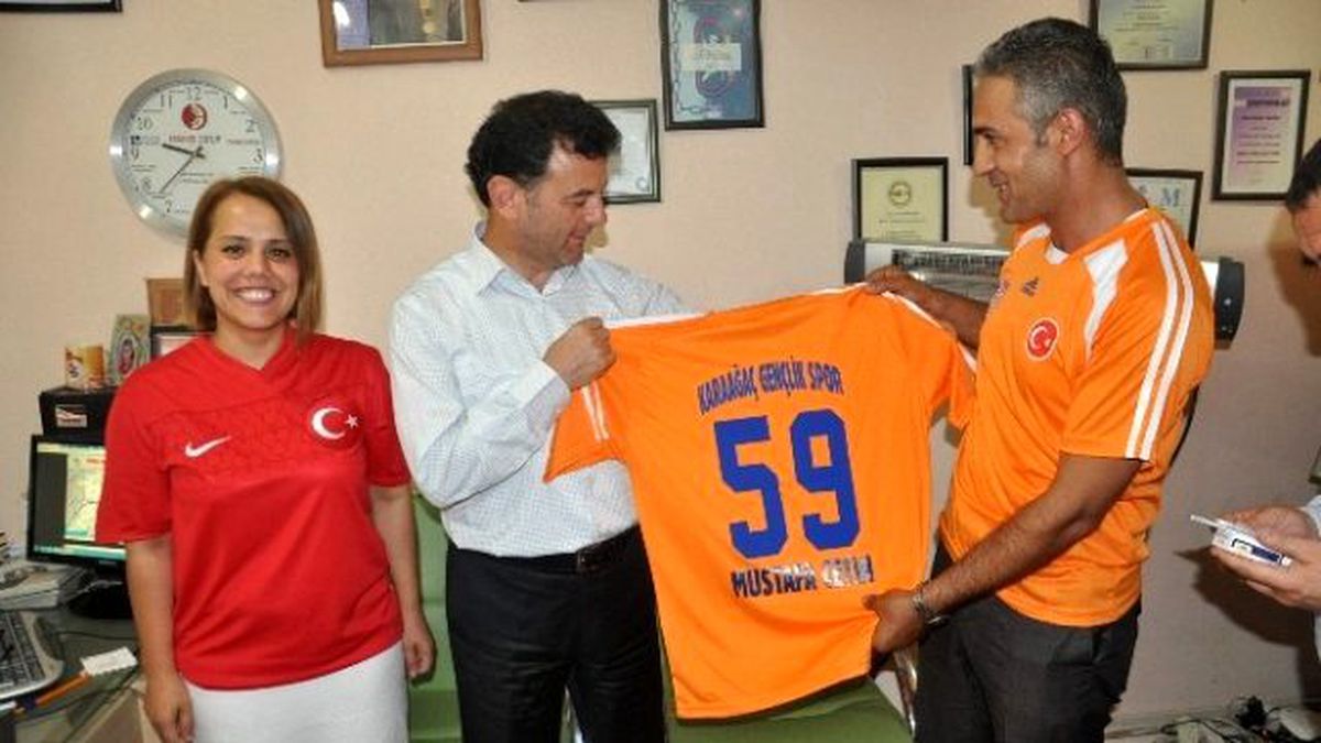 Karaağaç Gençlikspor Başkanı Yıldız: "En Önemli Eksiğimiz Sahamız"