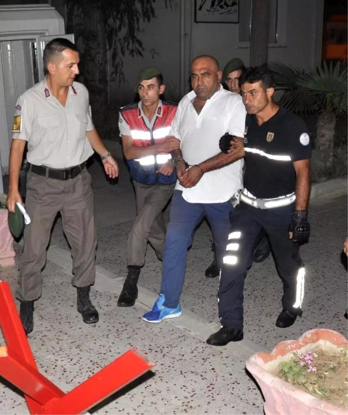 Menderes Adliyesi'nden Firar Etti, Torbalı'da Yakalandı