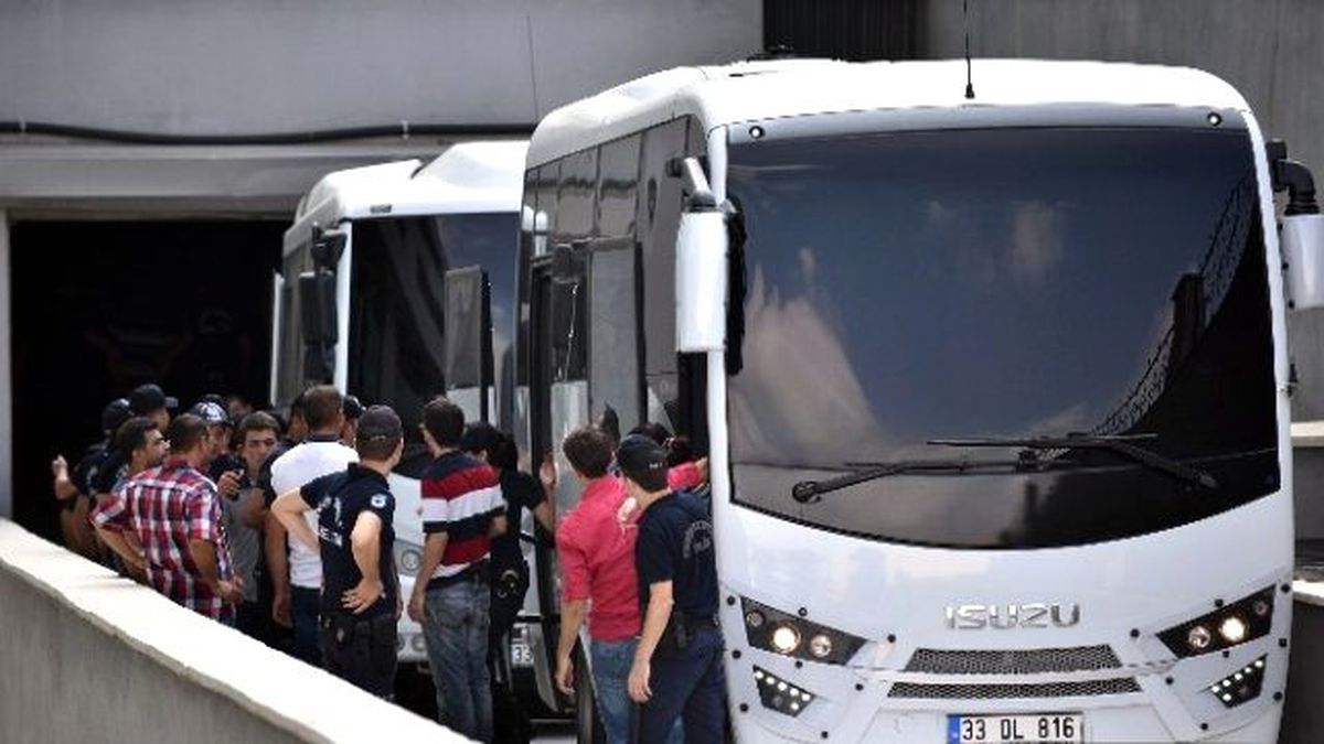 Mersin\'deki Dhkp-C Zanlıları Adliyeye Sevk Edildi