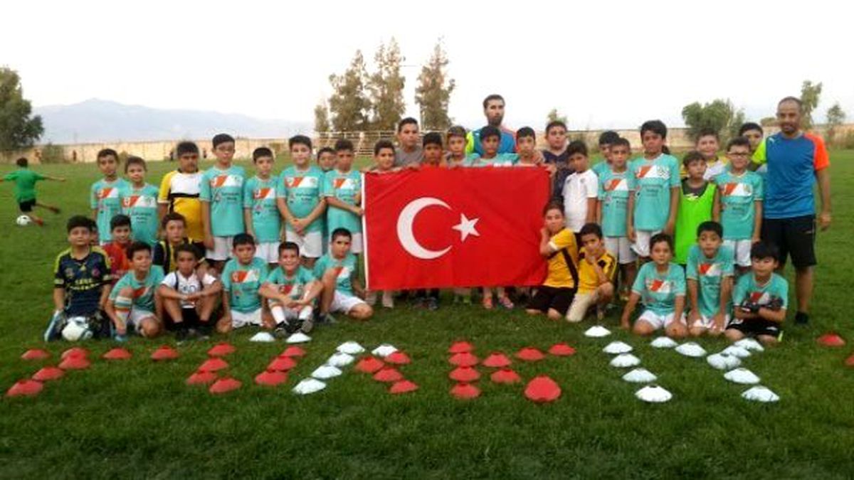 Minik Yüreklerden Kocaman Hareket
