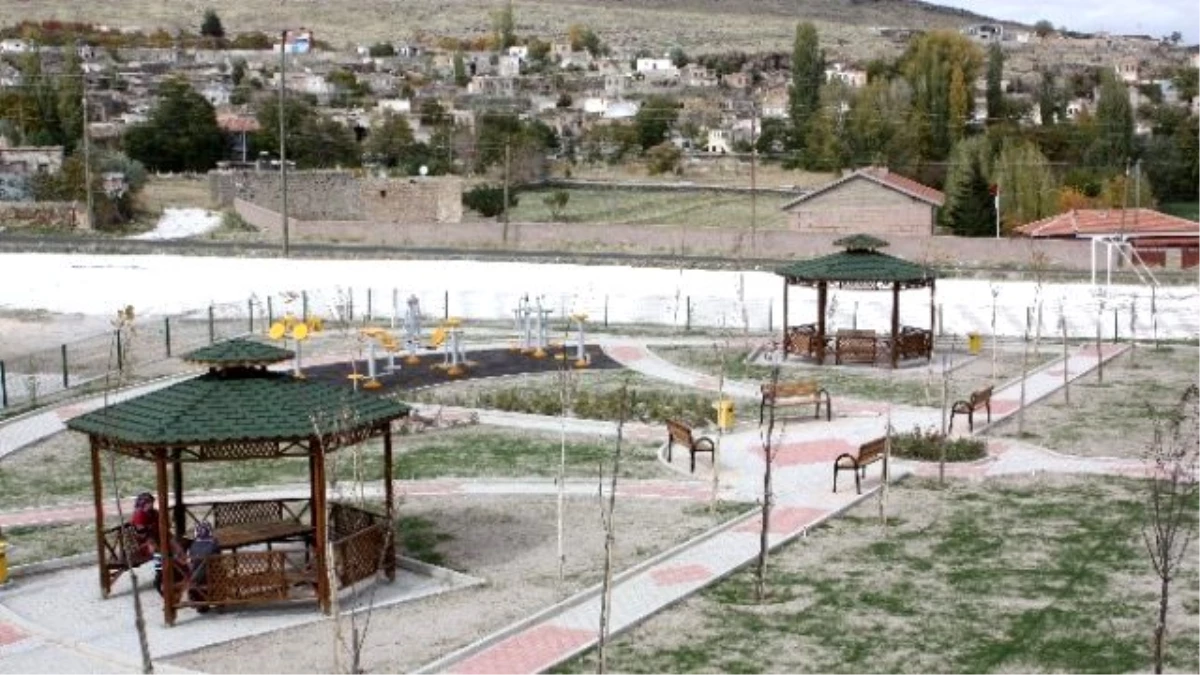 Niğde İl Özel İdaresi Mesire Alanları ve Aile Parkları Yapımına Devam Ediyor