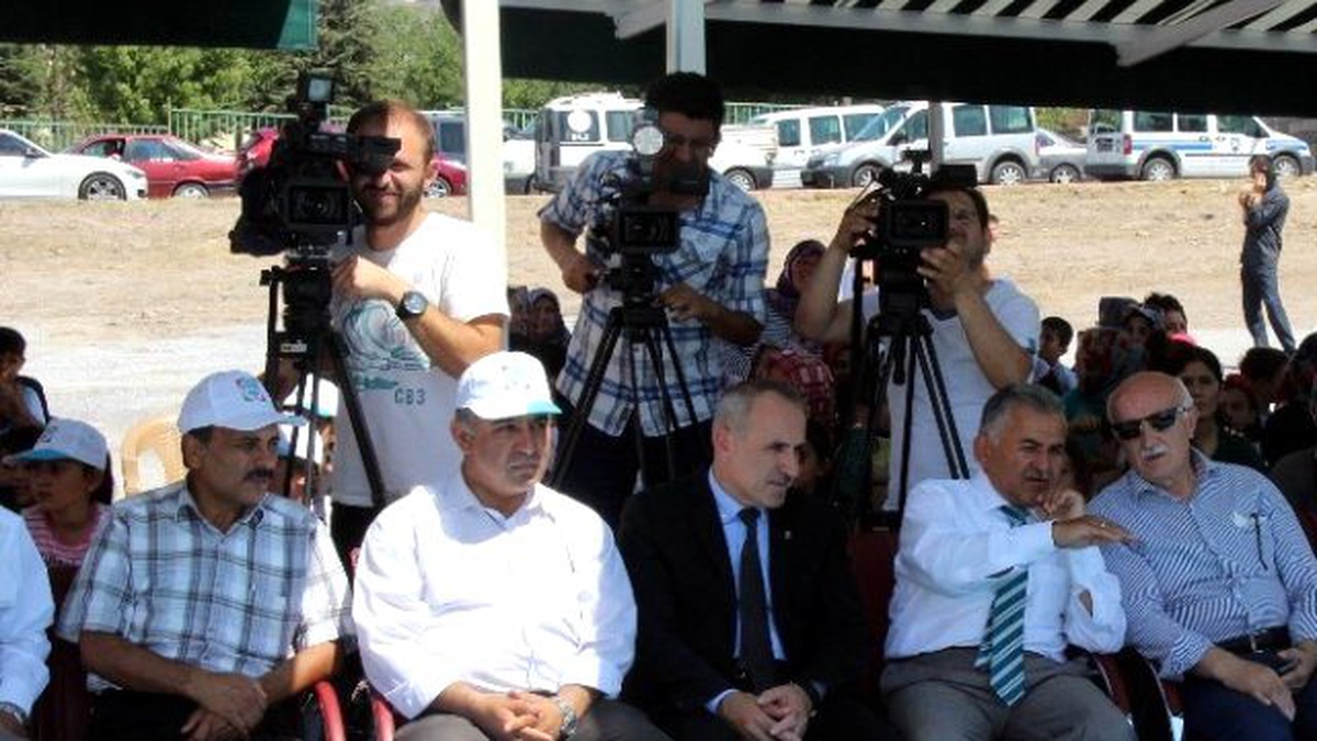 Tavlusun Pazar Yeri ve Sosyal Tesisleri\'nin Temeli Atıldı
