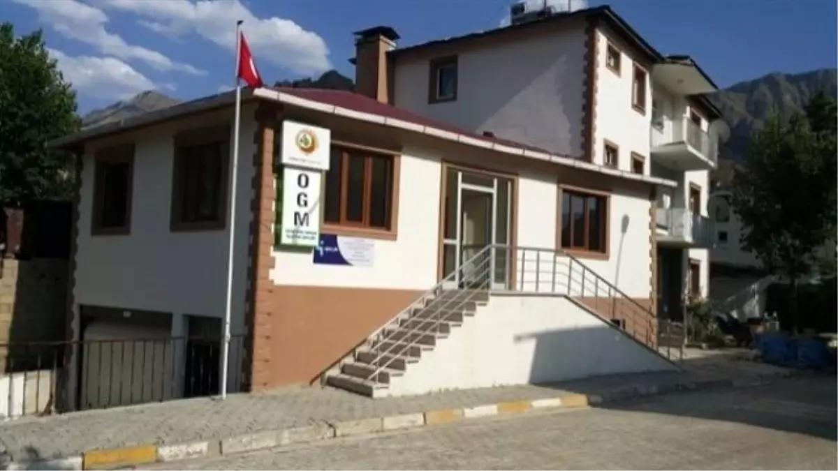 Uzundere Orman İşletme Şefliği Yeni Binasında