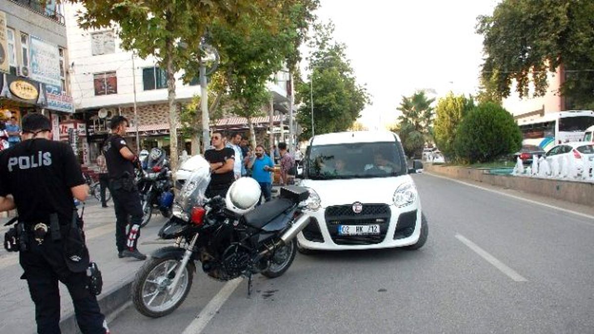Valizli Şüpheli Kadın Polisi Harekete Geçirdi