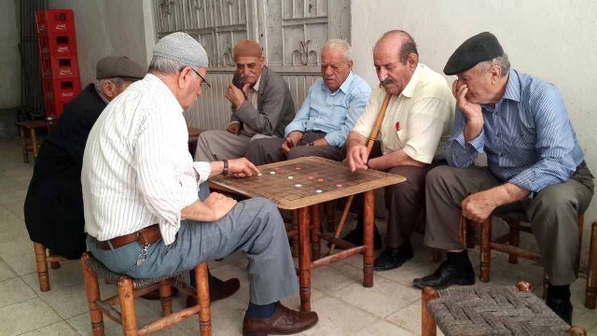 Yaşlıların Dama Keyfi