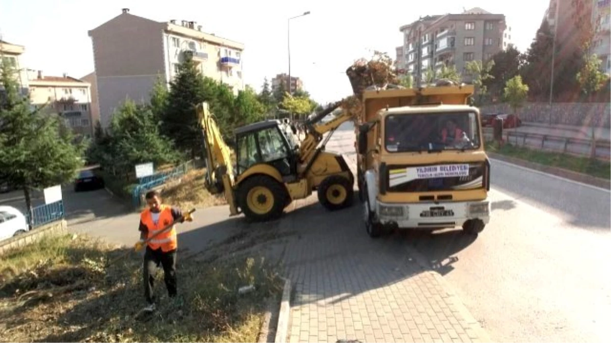 Yıldırım\'da Köşe Bucak Temizlik