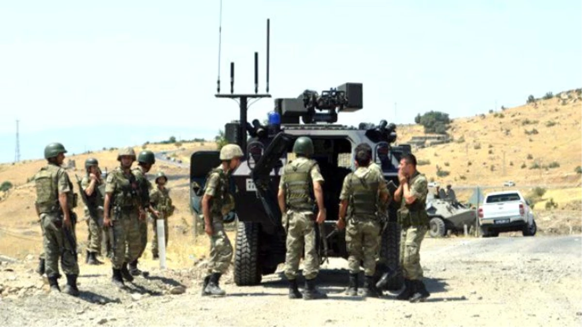 Yola Patlayıcı Düzeneği Yerleştiren 5 PKK\'lı Öldürüldü