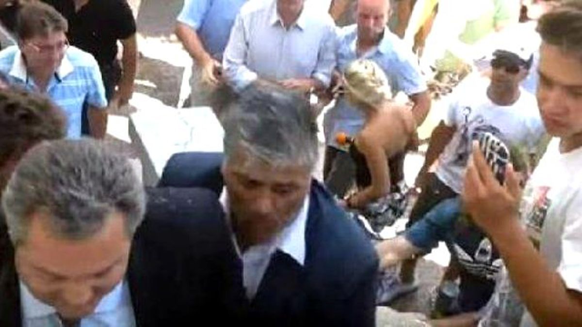 Yunan Savunma Bakanı, İstanköy\'de Protesto Edildi