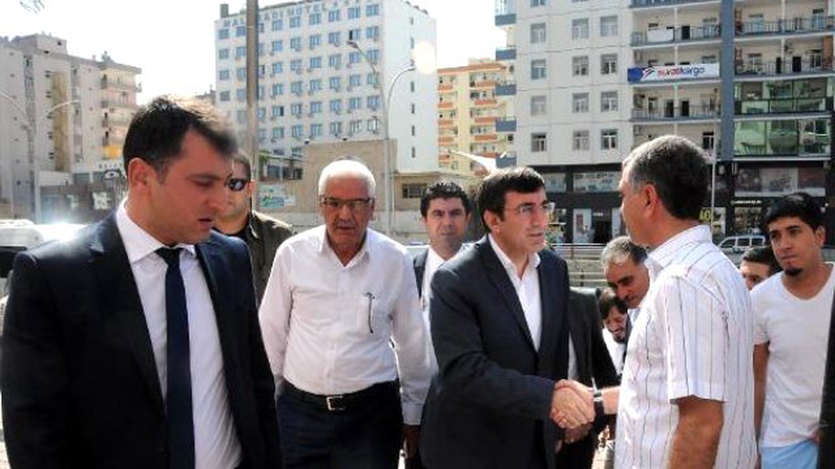 Bakan Yılmaz: Siyasetin Onuru İnsanın Onurudur