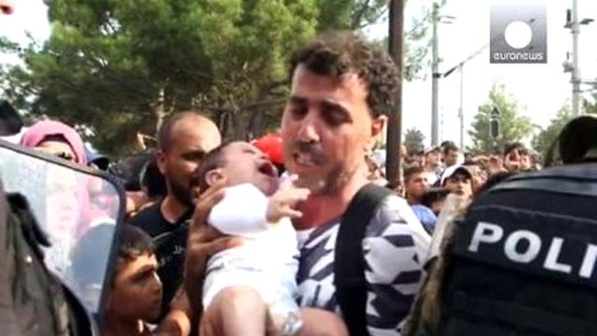 Balkanlar\'da Sınır Kapıları Girişe Kapalı Çıkışa Açık