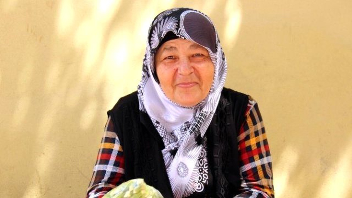 Bamya Satarak Kazandığı Para ile Hacca Gitti