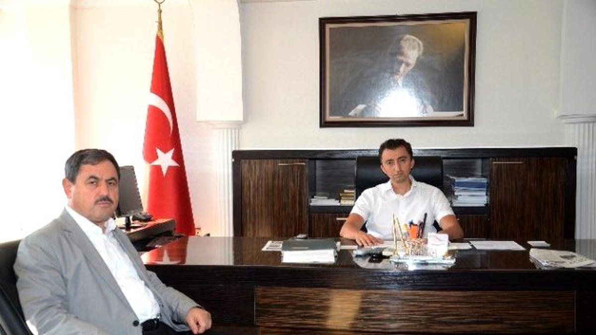 Başkan Eser Kaymakam Türk\'ü Ziyaret Etti