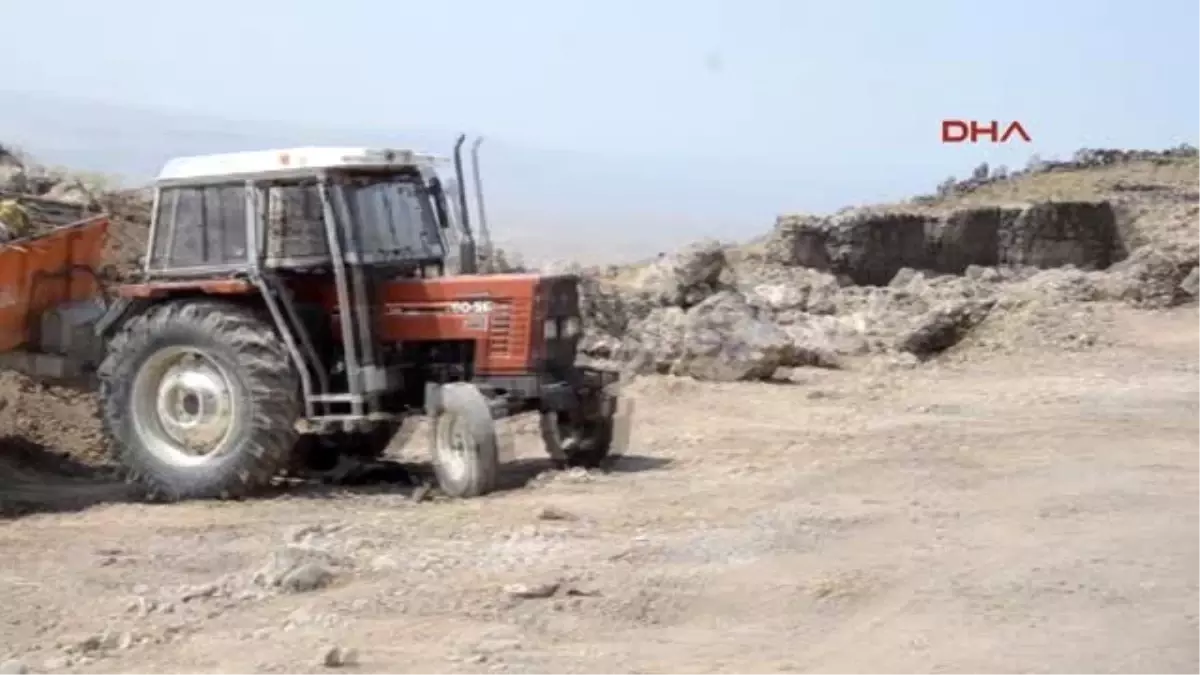 Iğdır PKK\'nın Ağrı Dağına Kaçırdığı Otomobiller Bomba Yüklü Dönmesin Diye Korhan Yaylası Yolu...