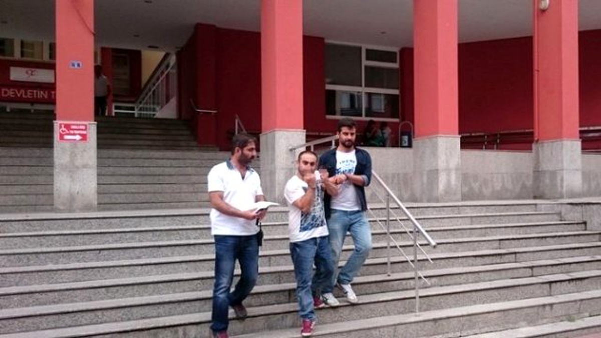 Kart Dolandırıcısı Ürünleri Alırken Yakalandı