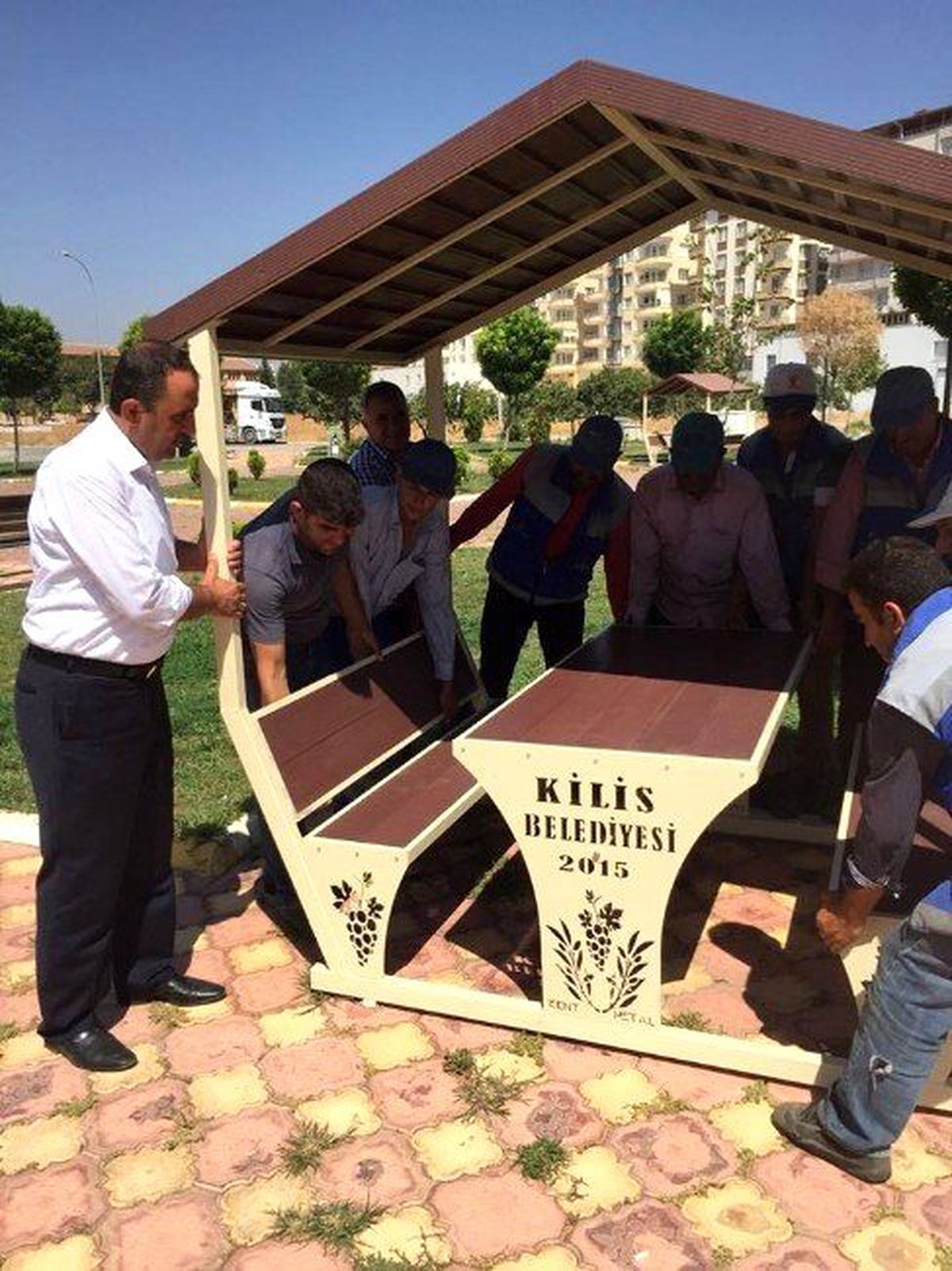 Parklar Elden Geçiriliyor