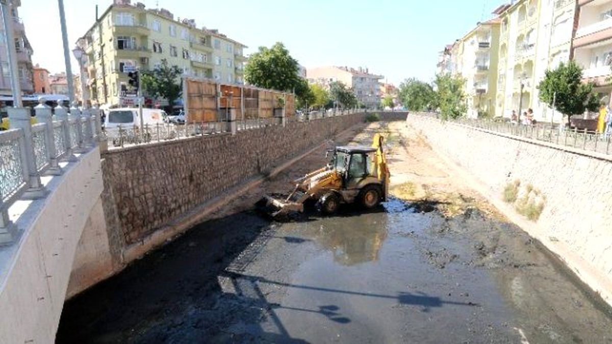 Uluırmak Baştan Sona Temizleniyor