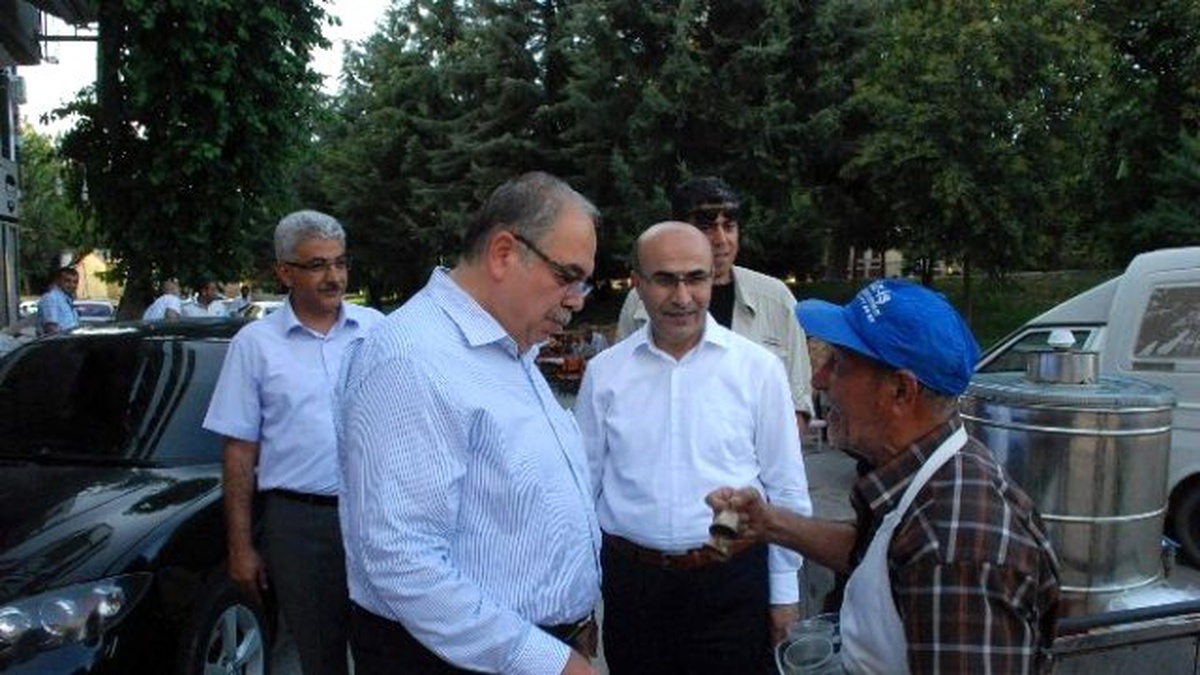 Vali ve Başkan Esnafı Ziyaret Etti