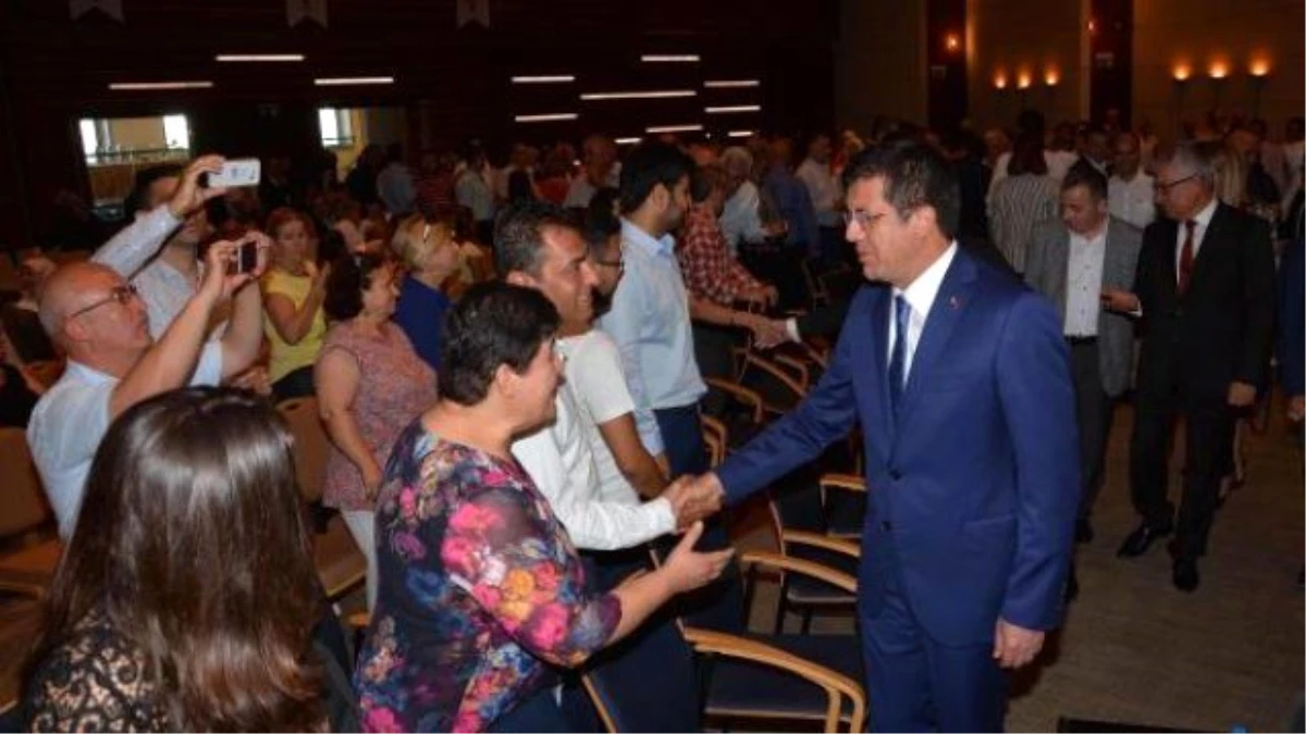 Zeybekci\'den \'Kriz Var\' Diyenlere Beddua: Krizlerde Kalasın, Kefen Parası Bulamayasın!