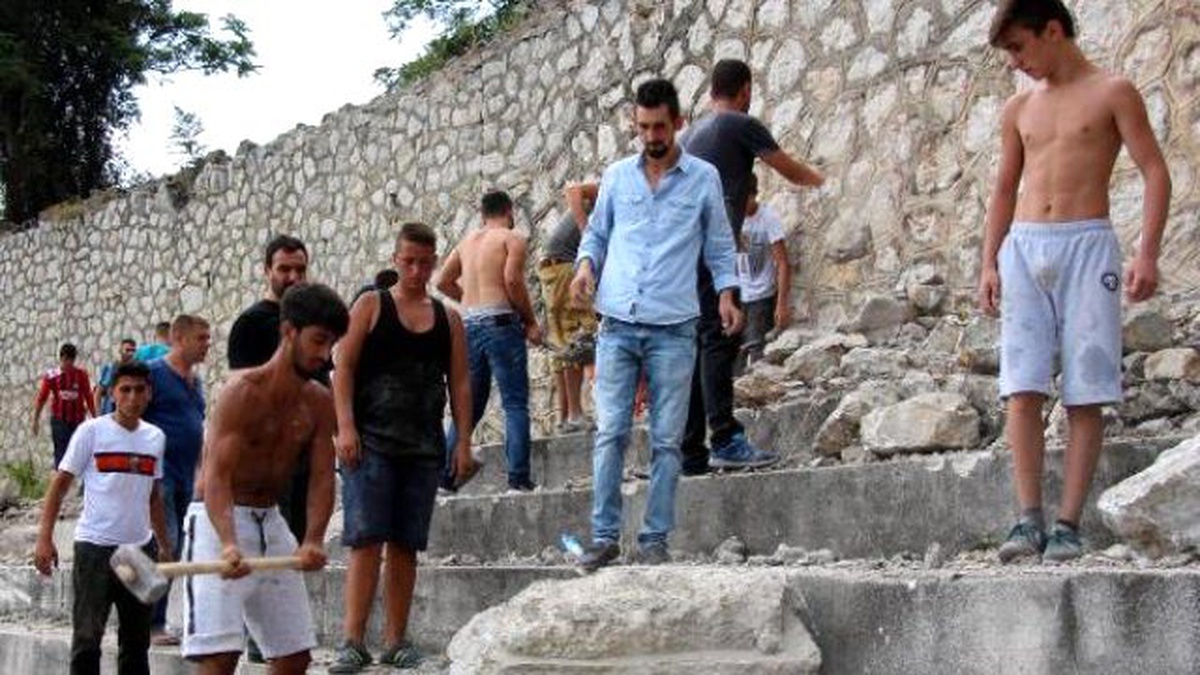 Zonguldak Kömürspor Taraftarlarından Örnek Davranış