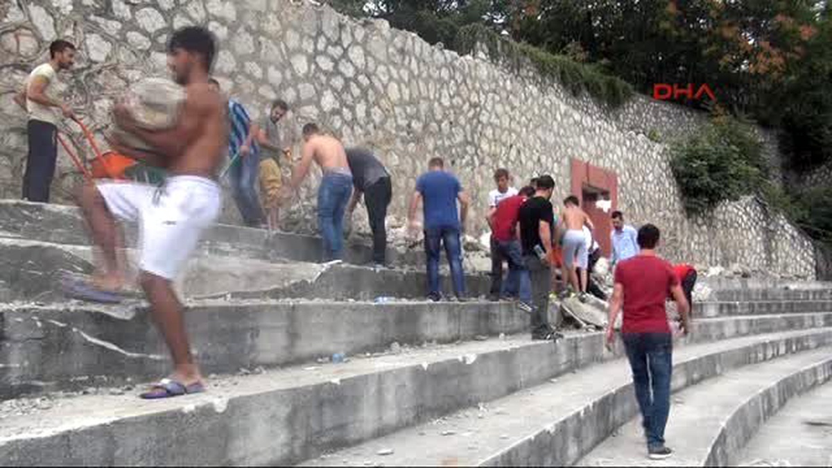 Zonguldak Kömürspor Taraftarlarından Örnek Davranış