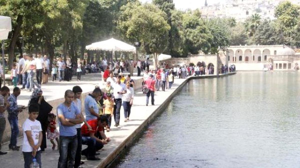Balıklıgöl\'e Ziyaretçi Akını