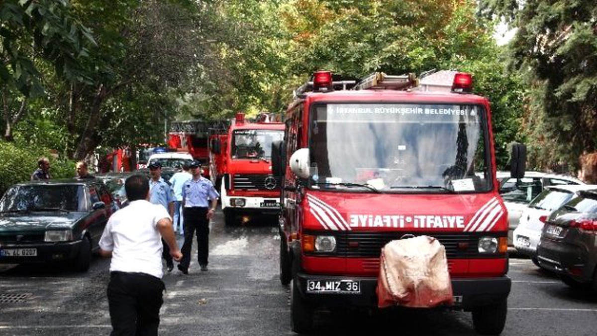 Cerrahpaşa Tıp Fakültesi Hastanesi\'nde Korkutan Yangın