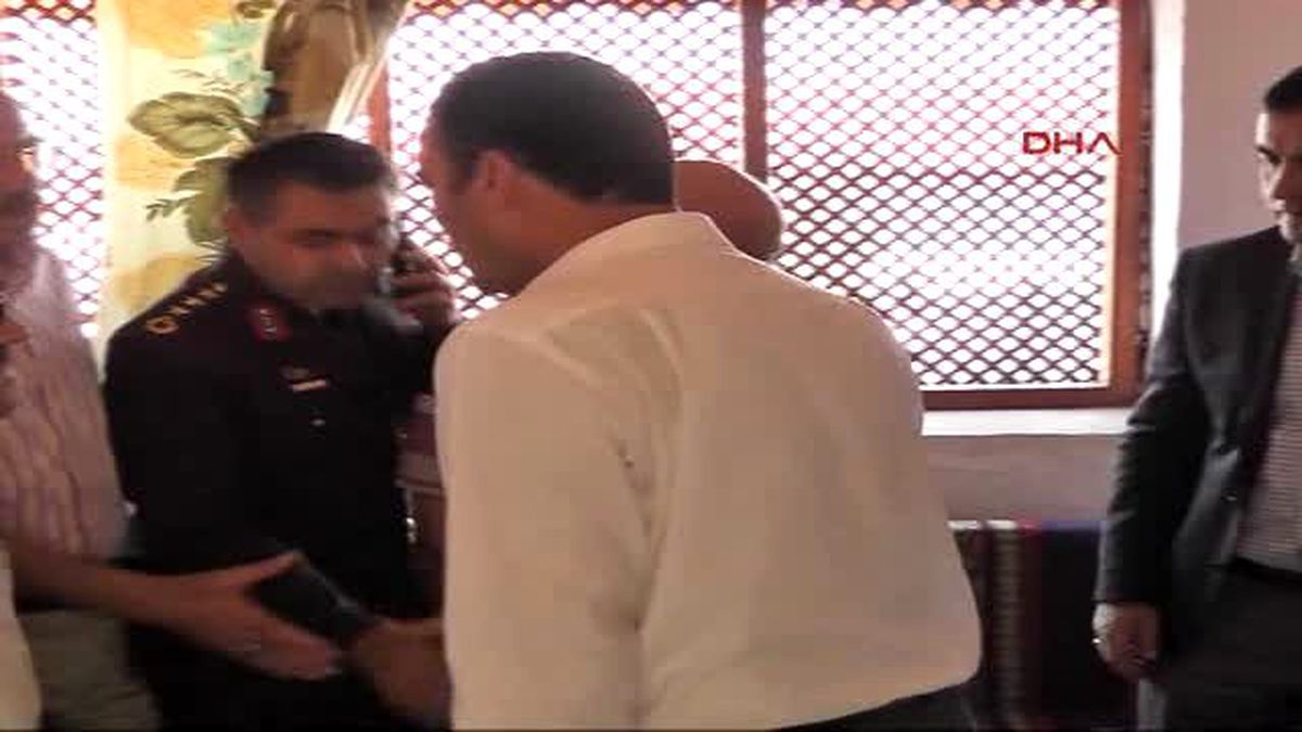 Kırşehir Şehidine Ağlıyor