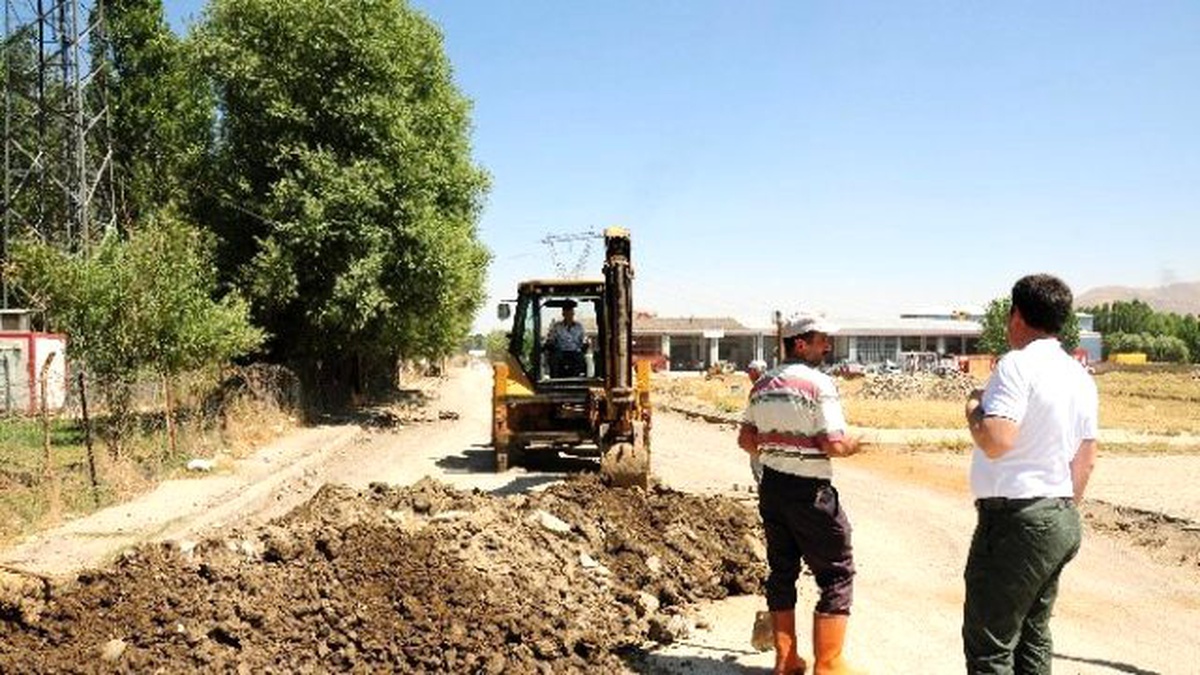 Muş\'ta Kanalizasyon Çalışması