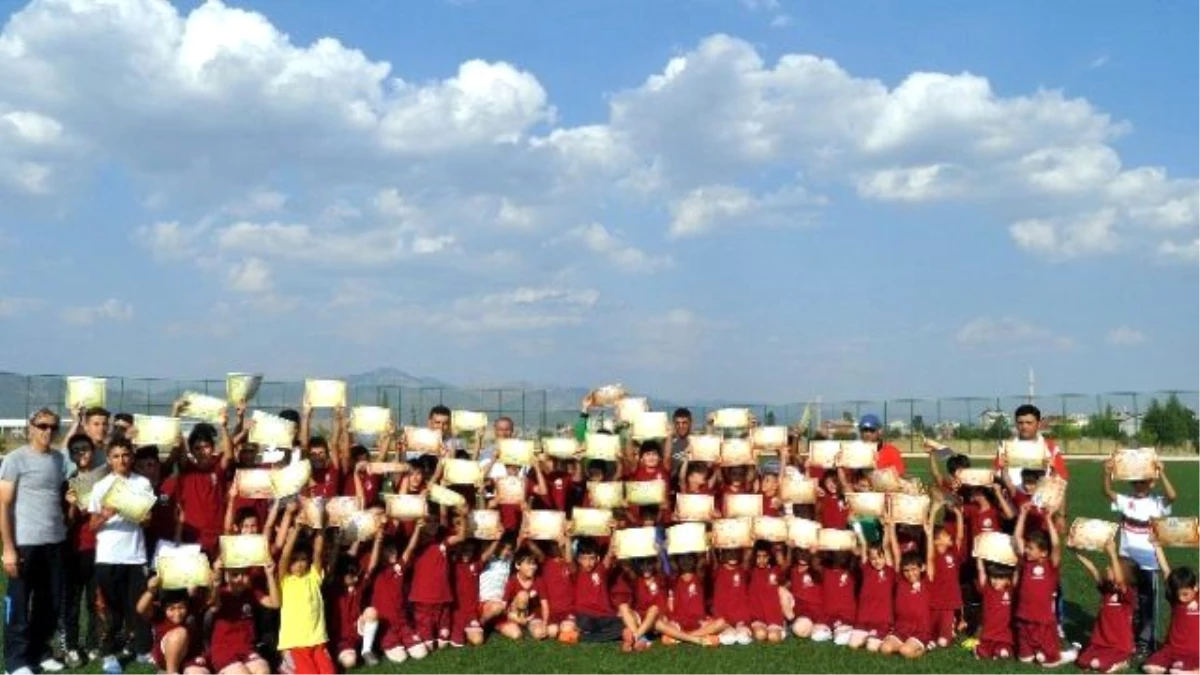 Seydişehir Belediyesi Yaz Spor Okulu Futbol Kursu Tamamlandı