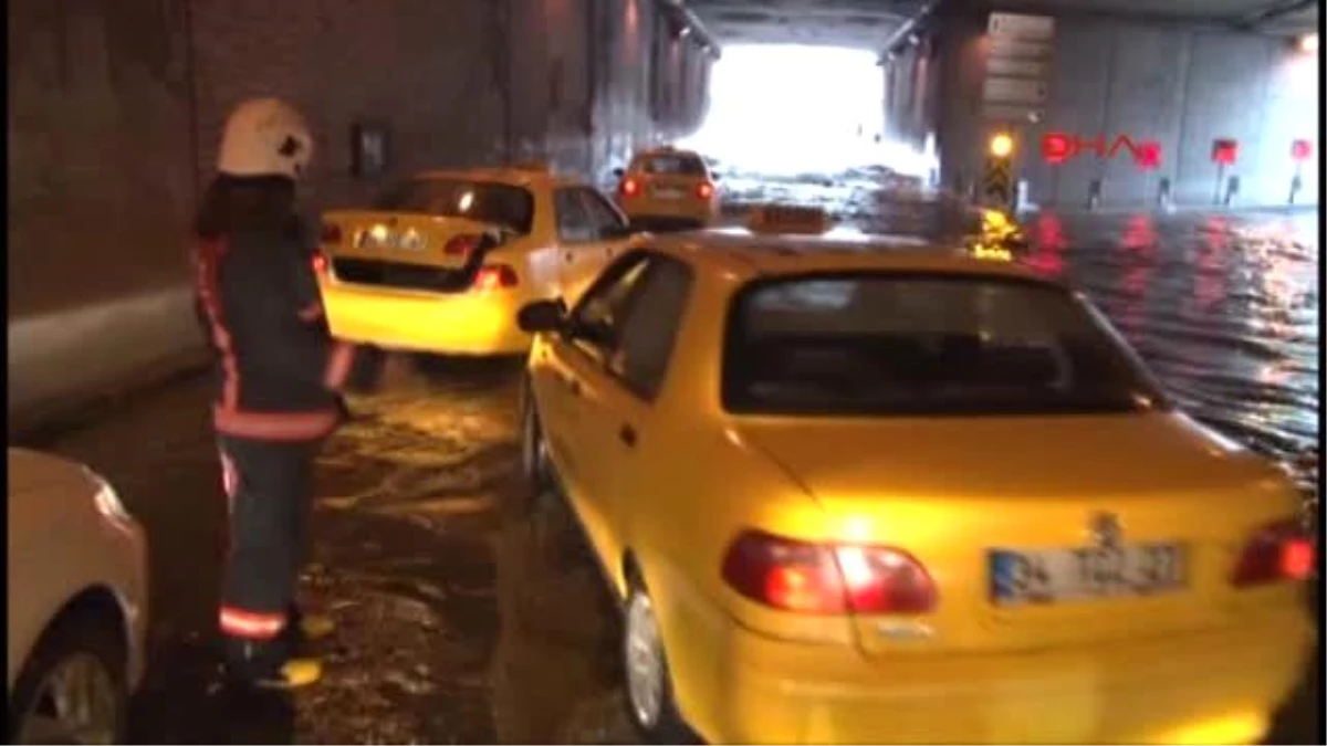 Taksim Tüneli Su Bastı