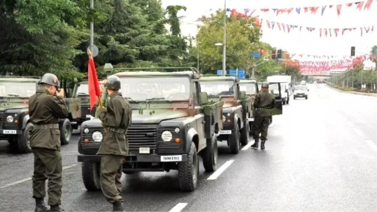 Vatan Caddesi 30 Ağustos Zafer Bayramı Provası İçin Trafiğe Kapatıldı