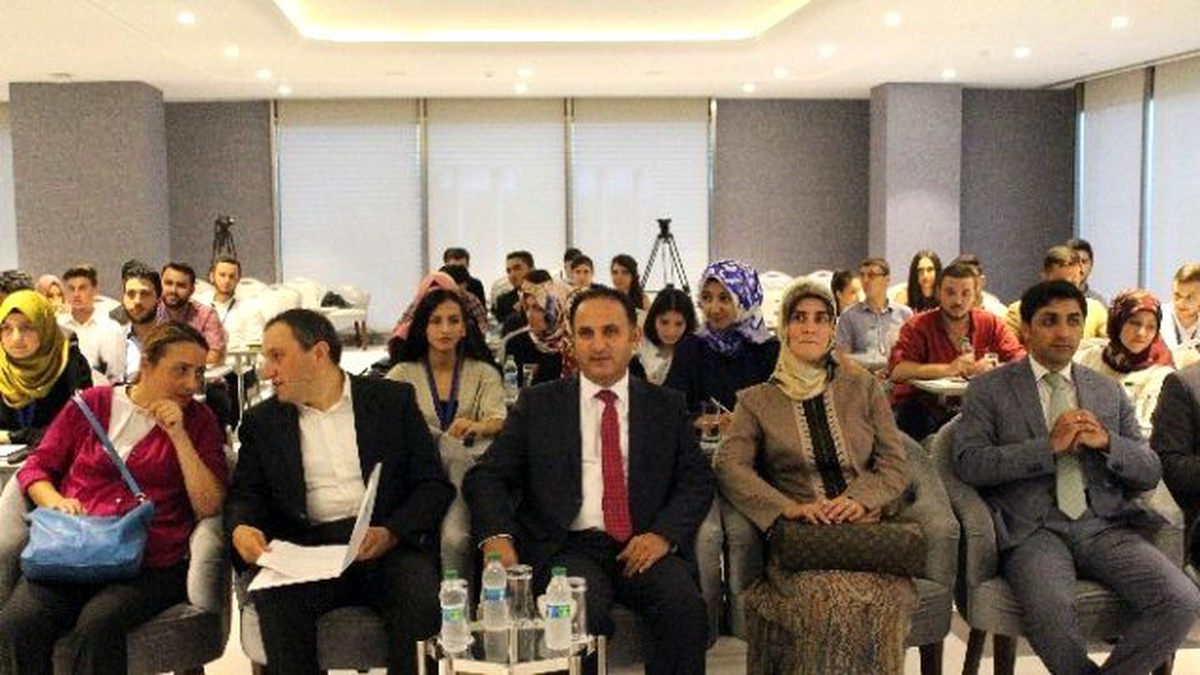 Yurtdışı Genç Liderler Projesi Kapsamında Eğitim Görenlere Sertifika Verildi